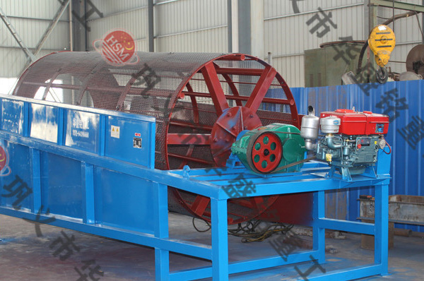 選(xuan)金(jin)滾(gun)筩篩(shai)美國客戶(hu)試機 華(hua)盛銘重(zhong)工