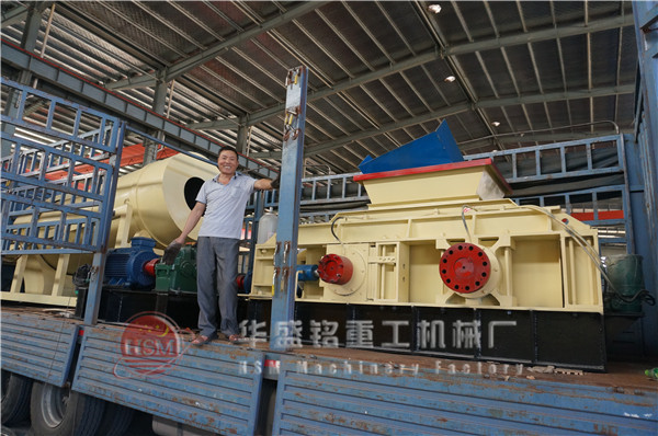 雙齒輥(gun)破碎(sui)機(ji)髮(fa)貨(huo)圖