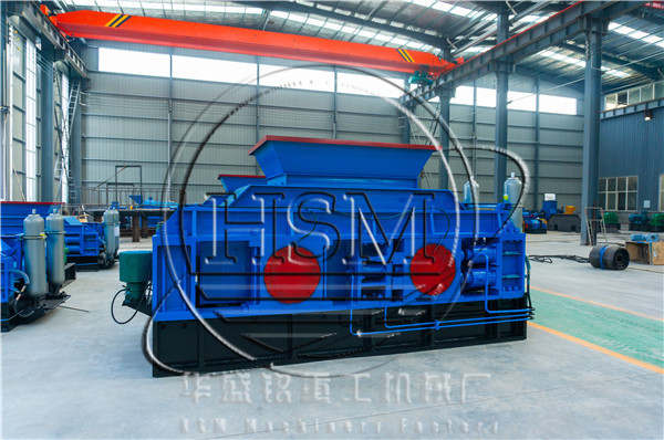 對輥(gun)破(po)碎(sui)機