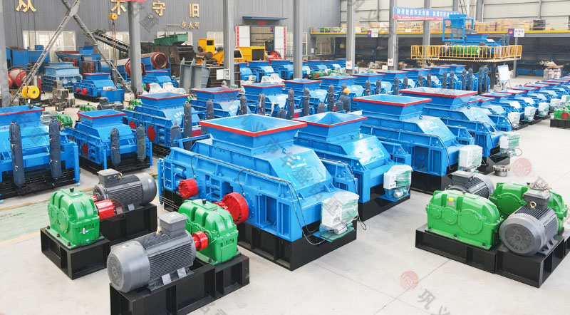 河(he)卵石(shi)製砂(sha)機