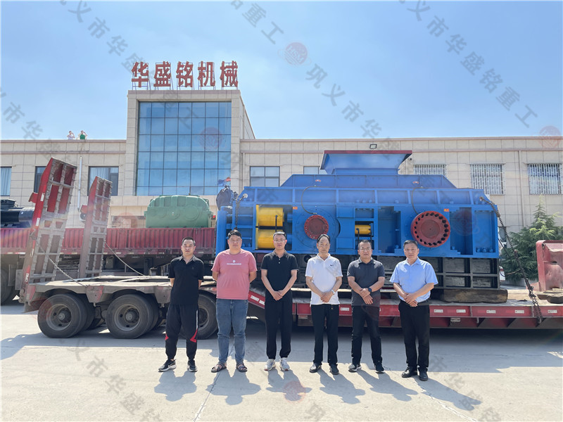 河(he)卵石製砂機
